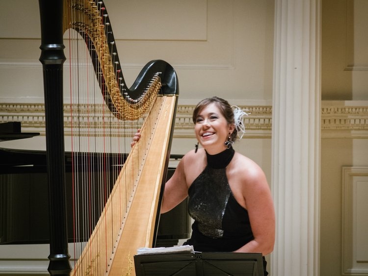 Grace Cloutier harpist portrait